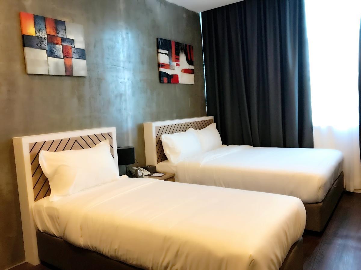 K Boutique Hotel Teluk Intan Exterior foto