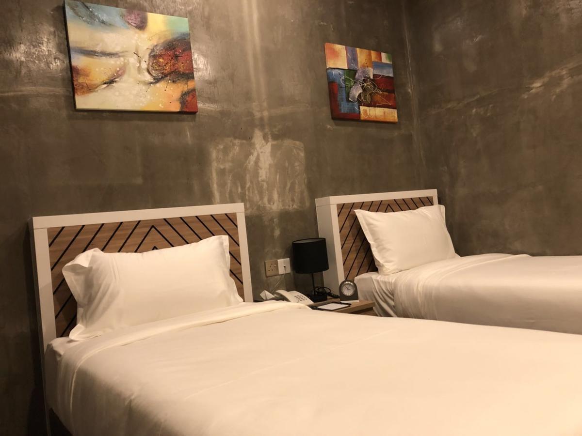 K Boutique Hotel Teluk Intan Exterior foto
